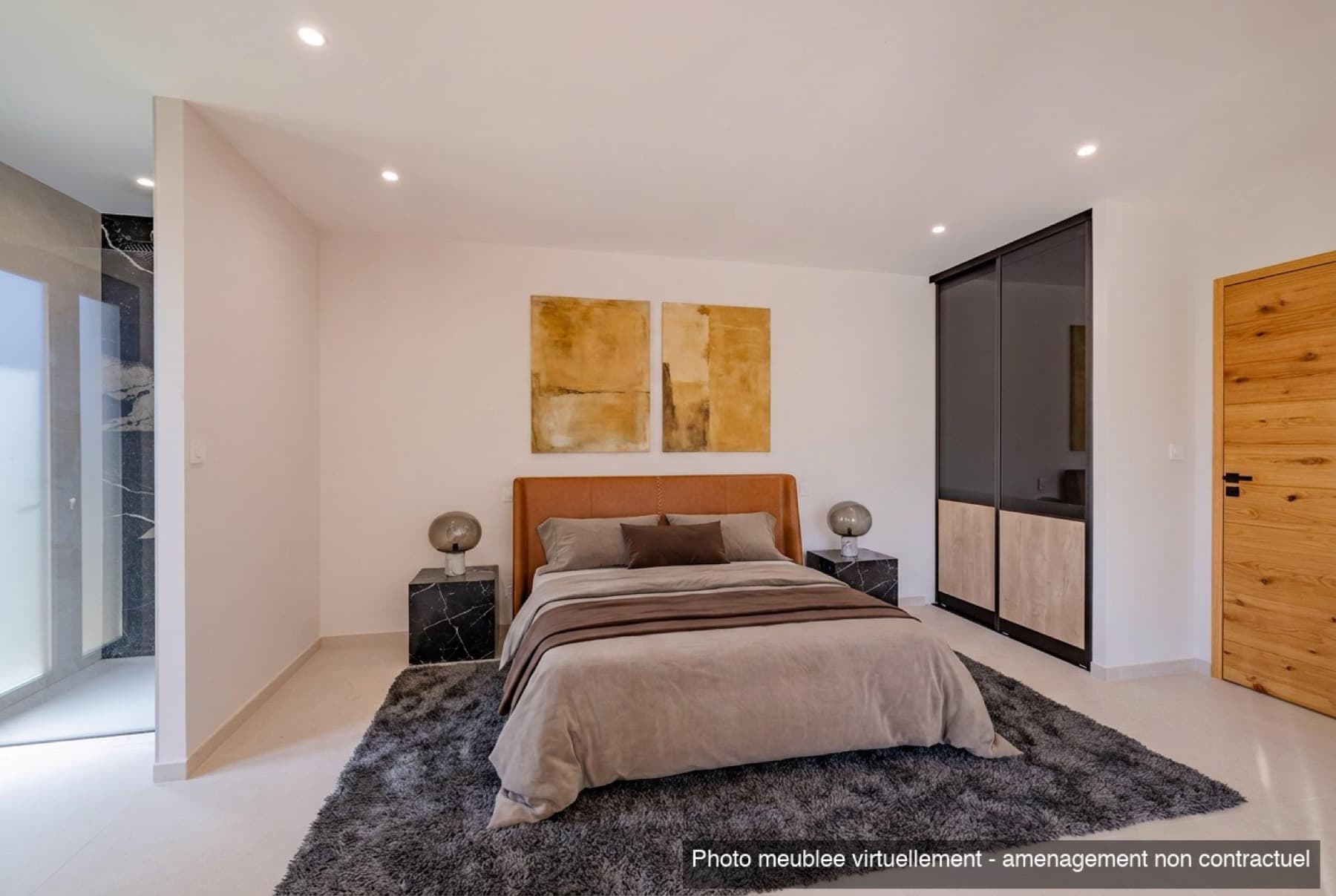 Chambre avec dressing intégré et parquet